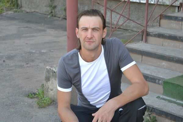  ,   Eugen, 43 ,   ,   