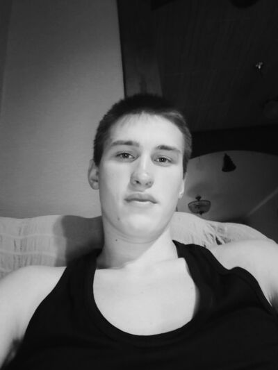  -,   , 22 ,  