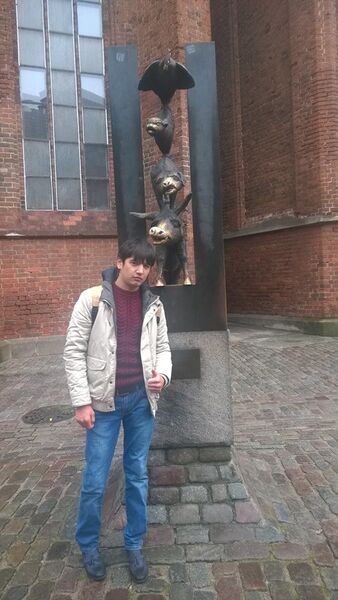  ,   Farrukh Khan, 37 ,   