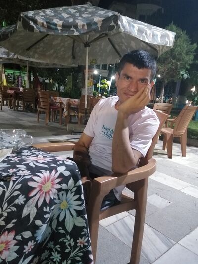  ,   Idris, 25 ,   ,   