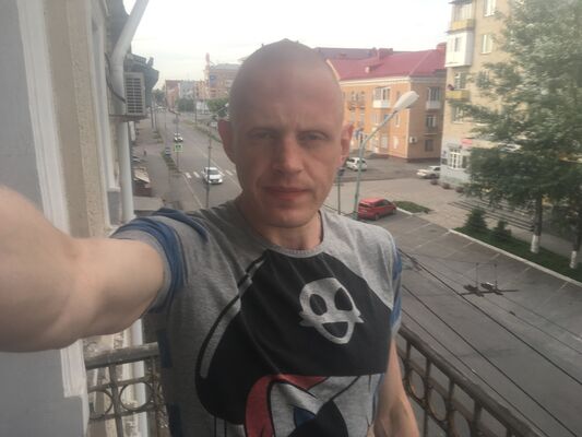  ,   Stas, 45 ,   