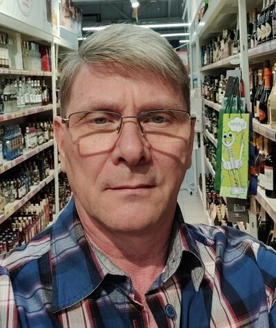  ,   Lucas, 55 ,   ,   