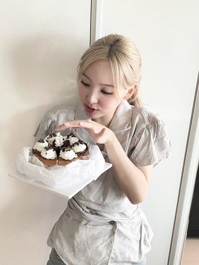  Kyongwon,   , 25 ,   ,   , 