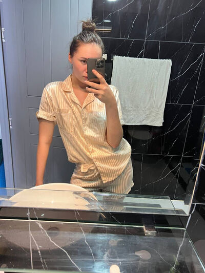  Anqing,   Aileen, 31 ,   ,   