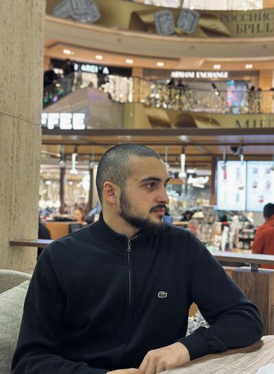  ,   Davit, 21 ,   ,   , c , 