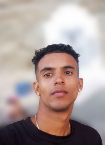  ,   Yoendris, 24 ,   ,   , c , 