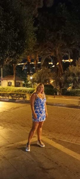  ,   Elena, 45 ,   c 