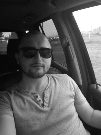  ,   Alex, 31 ,   
