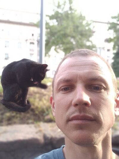  ,   Kyrylo, 33 ,     