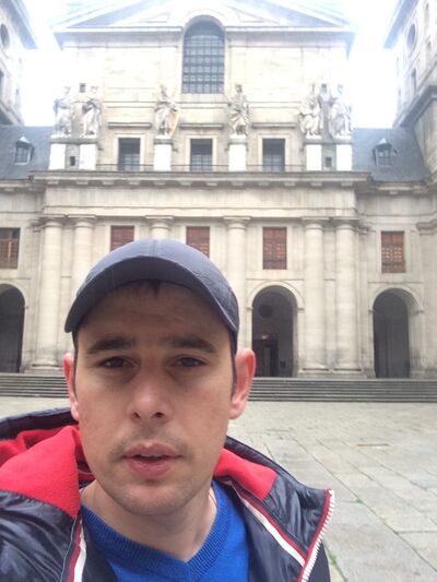  ,   London, 40 ,   