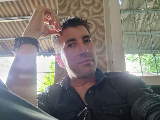  ,   Richi, 36 ,   ,   , c , 