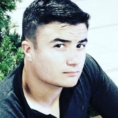  ,   Artur, 25 ,   ,   , c 