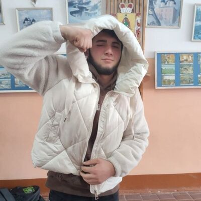  ,   Vugar, 19 ,   ,   