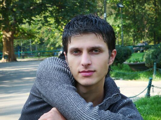  ,   Anton, 28 ,   