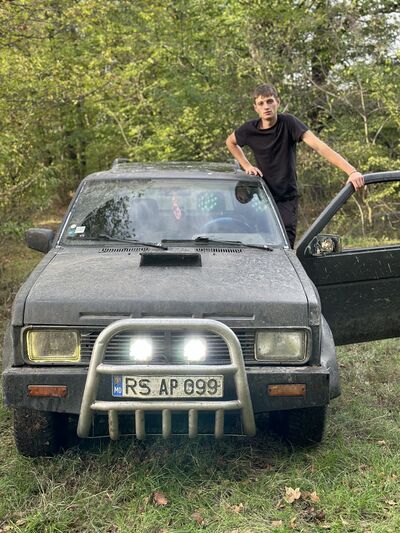  ,   Dumitru, 25 ,   ,   
