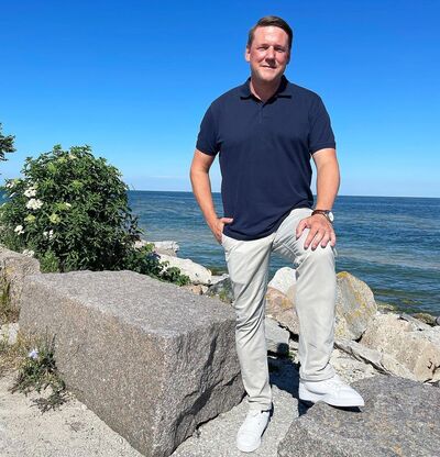  ,   Alexander, 59 ,     , c 