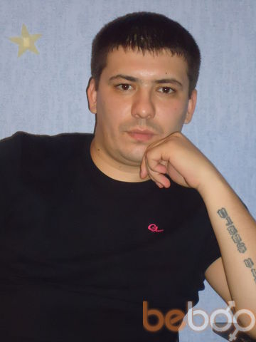  ,   Ilyxa, 40 ,  