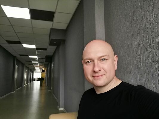  -,   M, 39 ,     , c , 