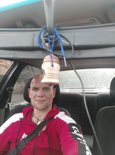  ,   Sergei, 42 ,   ,   