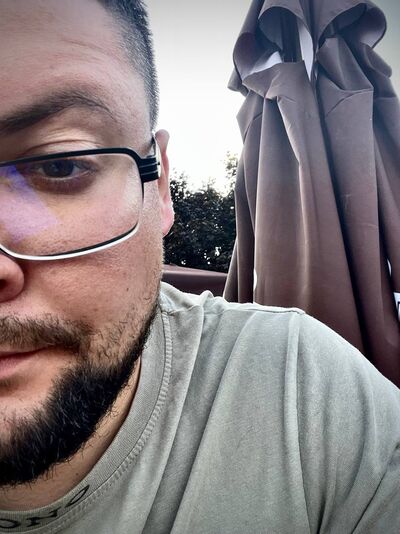  ,   Ilya, 33 ,   ,   