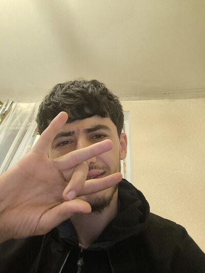  ,   Ali, 25 ,   ,   