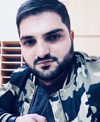 ,   Artur, 37 ,   ,   