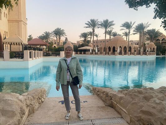  ,   Rita, 52 ,     , c 