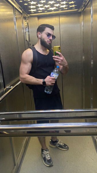  ,   Erik, 29 ,   ,   