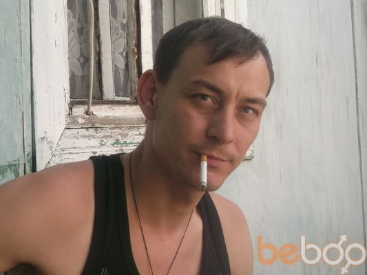  ,   Nik, 42 ,   