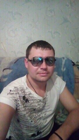  20011568  , 38 ,    