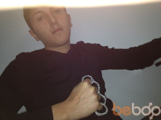  ,   Murad, 32 ,  