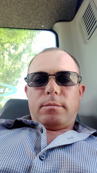  ,   Alexander, 43 ,   c 