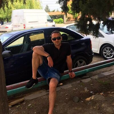  ,   Davit, 43 ,     , c 