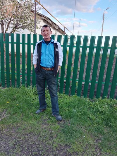  ,   Ayrat, 47 ,   c 