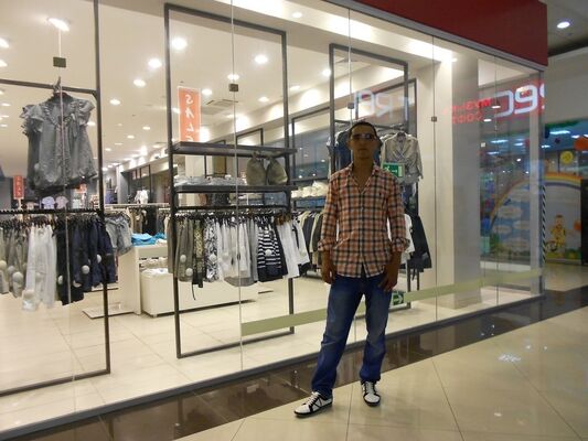  ,   Samir, 37 ,   
