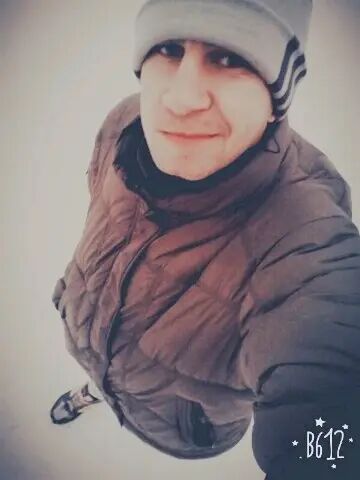  ,   Nikita, 32 ,   ,   