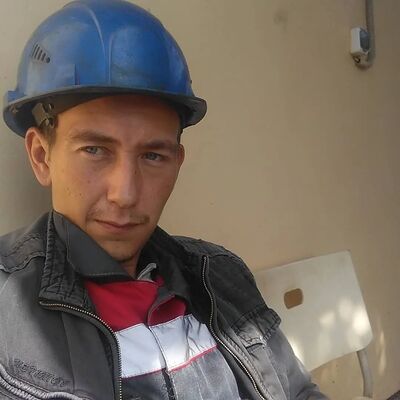  ,   Anton, 32 ,   ,   , c , 