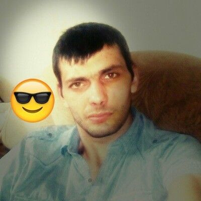  8132138  Michail, 40 ,    