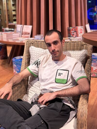  ,   Waleed, 26 ,   ,   , c , 