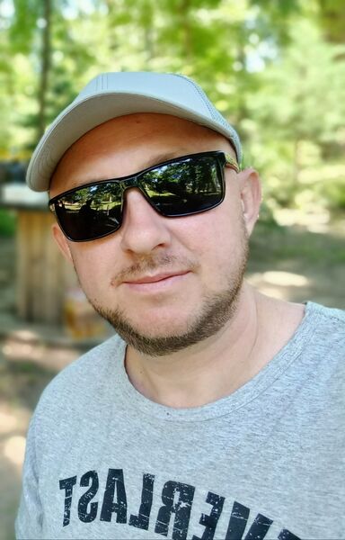  -,   Anton, 42 ,   ,   