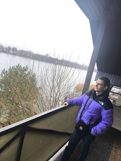  ,   Anton, 23 ,   ,   , c , 
