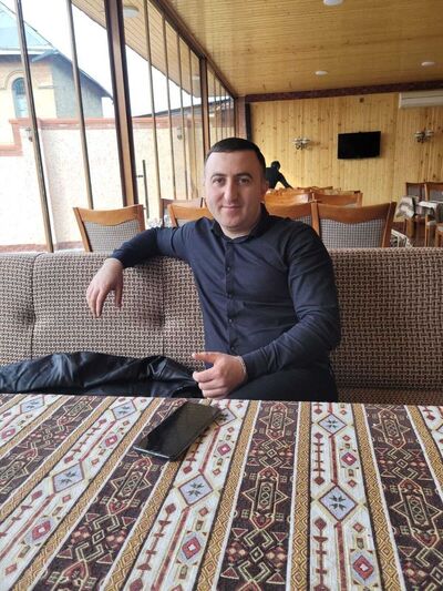  ,   Elvin, 35 ,   ,   