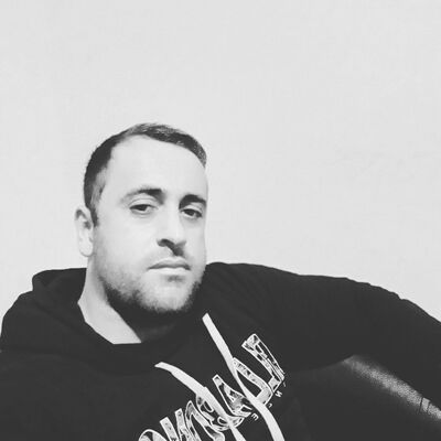  ,   Arman, 35 ,   ,   , c 