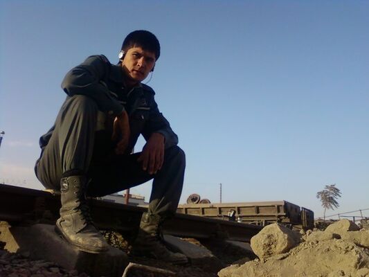  ,   Bobur, 32 ,   