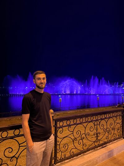  ,   Kamran, 29 ,   c 