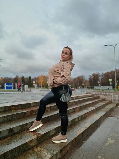  ,   Polina, 22 ,   ,   