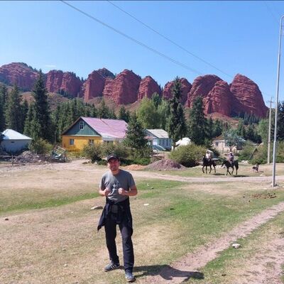  ,   Ulugbek, 33 ,   ,   , c , 