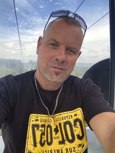  -,   Diego, 40 ,   ,   , c 