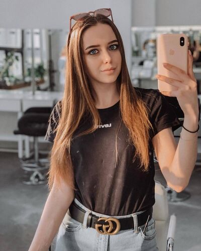  ,   Ewgeniya, 25 ,   ,   , c 
