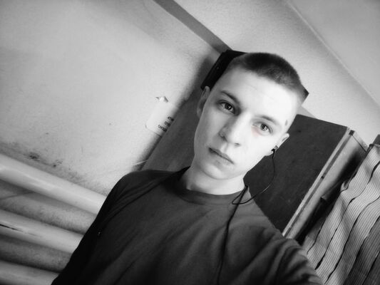  ,   Kirill, 20 ,   ,   